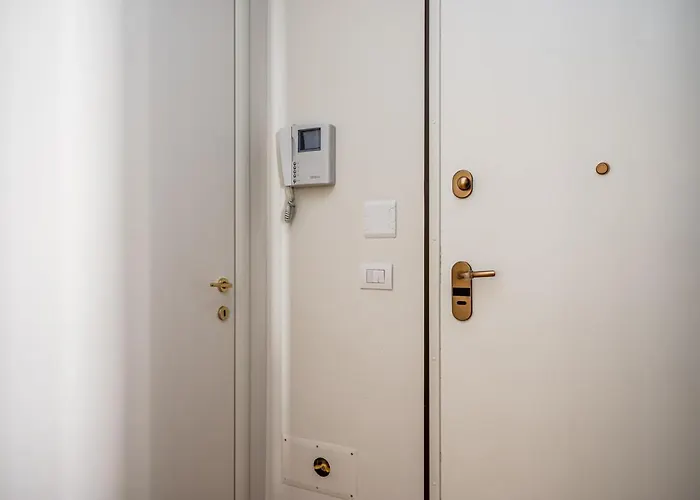 Officina7 Large Apartment