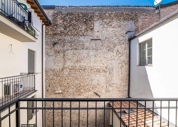 Officina7 Large Apartment