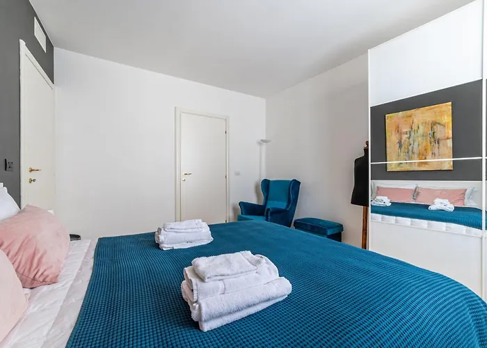 Apartment Officina7 Large Parma