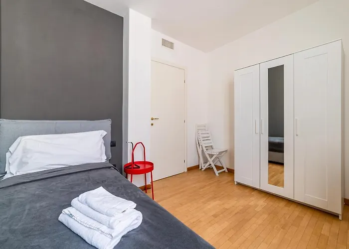 Officina7 Large Apartment